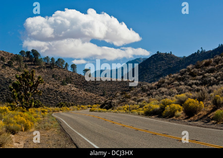 L'autoroute 178 près de Walker Pass, comté de Kern, en Californie Banque D'Images