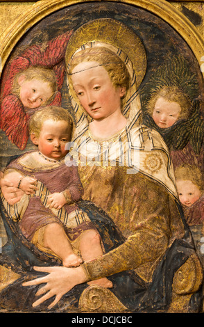 15e siècle - Vierge à l'enfant avec des anges - à partir d'un modèle par Antonio Rossellino, autour de 1460 Philippe Sauvan-Magnet / Active Banque D'Images