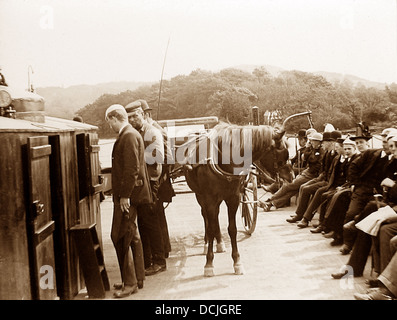 Lake Windermere Ferry en 1906 Banque D'Images