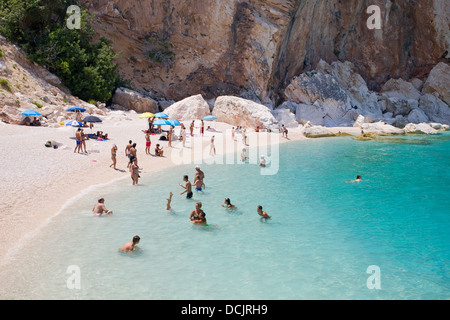 Plage, Golfo di Orosei, Sardaigne, Italie Banque D'Images