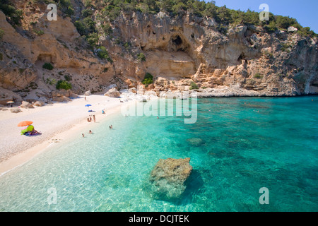 Plage, Golfo di Orosei, Sardaigne, Italie Banque D'Images