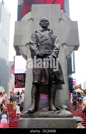 Père Duffy statue à Times Square Banque D'Images