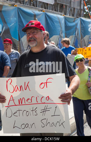 Detroit, Michigan, USA. Protestation que les résidents des quartiers de Detroit et à l'assiette fiscale sont détruites par la Bank of America's pratiques de prêt. Crédit : Jim West/Alamy Live News Banque D'Images