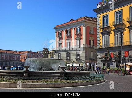 Piazzo Trento e Trieste, Naples, Campanie, Italie Banque D'Images