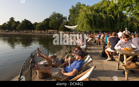 La serpentine Bar & Kitchen - Hyde Park - Londres Banque D'Images