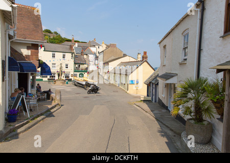 Village Cawsand Cornwall England UK sur la rame de la péninsule. Donne sur Plymouth et est attenant à Kingsand hameau Banque D'Images