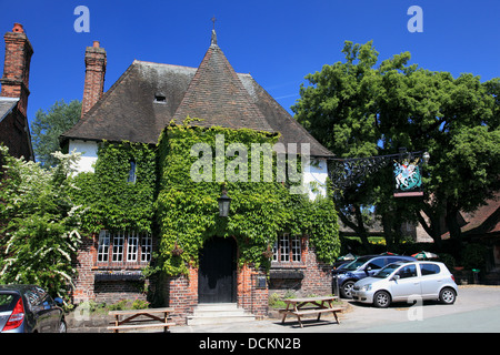 Le George & Dragon pub, un 18e siècle inn dans le joli village de Great Budworth, près de Northwich dans Cheshire Banque D'Images
