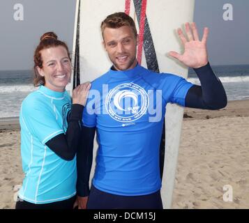 Tanna Frederick et Jesse Spencer 4e projet enregistrer notre Surf's "Naviguer" Surfathon 24 2011 Celebrity - Jour 1 Santa Monica, Californie - 15.10.11 Banque D'Images