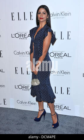 Camila Alves ELLE's 18th Annual Women in Hollywood Tribute - Tapis rouge à l'hôtel Four Seasons Los Angeles, Californie - 17.10.11 Banque D'Images