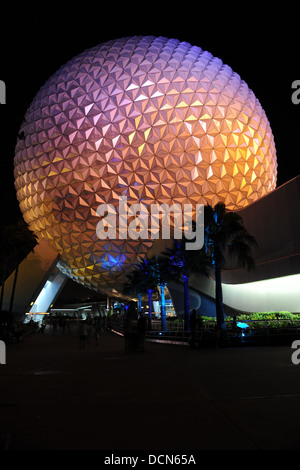 ORLANDO, FLORIDE - le 06 juin 2012 : Disney's Epcot Center sphere Banque D'Images