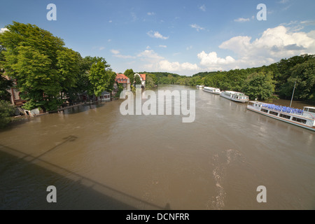 Des inondations à Halle Saale - à partir de pont Giebichenstein ; Allemagne, 5 juin 2013 Banque D'Images