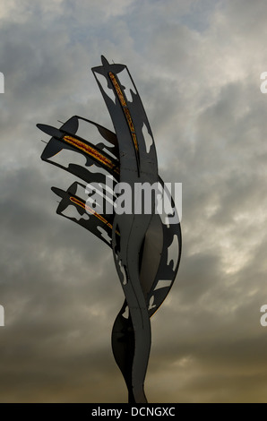 Une sculpture à la mémoire de la Seconde Guerre mondiale décorés fighter ace, crédité de mitraillage et blessant le maréchal allemand E Banque D'Images