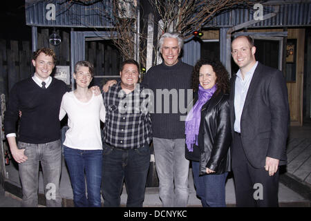 Chaz Bono Et Annette O Toole Chaz Bono Rend Visite A La