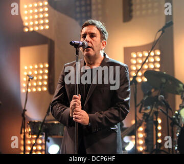 Terry Hall des specials en live sur scène à l'O2 Academy Brixton London, England - 31.10.11 Banque D'Images