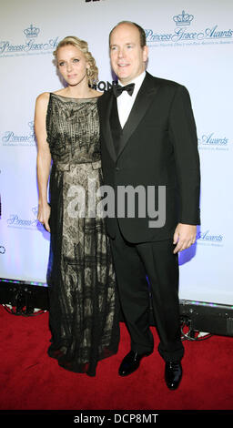 La princesse Charlene de Monaco et le Prince Albert II de Monaco Princess Grace Awards Gala au Cipriani 42nd Street New York City, USA - 01.11.11 Banque D'Images