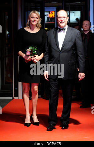 Charlene, princesse de Monaco et Albert II, Prince de Monaco Inauguration de 'Grace Kelly : de star de cinéma à la Princesse Exhibition' - Arrivées au TIFF Bell Lightbox. Toronto, Canada - 02.11.11 Banque D'Images