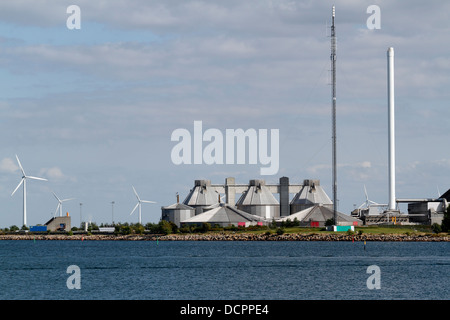 L'Lynetten de traitement des eaux usées sur le côté bâbord de l'entrée du port de plaisance, le Canal de Lynette, au port de Copenhague Banque D'Images