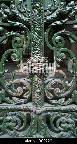 Chaîne porte à l'Royal Exchange RE Ville de London England UK KATHY DEWITT Banque D'Images