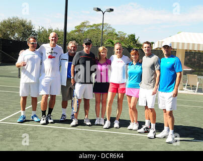 Jon Lovitz, Murphy Jensen, invité, Alan Thicke, Chris Evert, Rennae Stubbs, Jill Zarin, Scott Foley et Jeffery Donovan Le Chris Evert/Pro-Celebrity Raymond James Tennis Classic Pro-Am au Boca Raton Resort and Club Florida, USA - 11.11.11 Banque D'Images