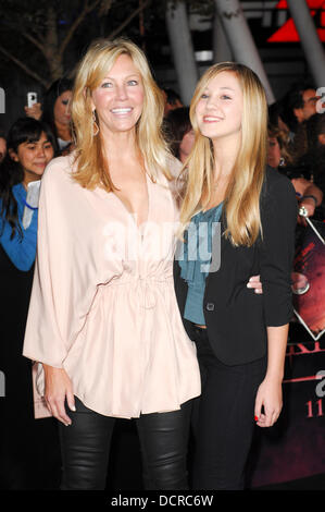 Locklear Ava, Heather Locklear La Twilight Saga : Breaking Dawn - Part 1 Première mondiale tenue au Nokia Theatre L.A. Vivre à Los Angeles, Californie - 14.11.11 Banque D'Images