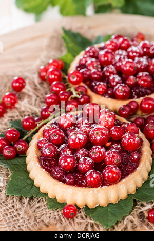 Cupcake Groseille avec fruits frais Banque D'Images