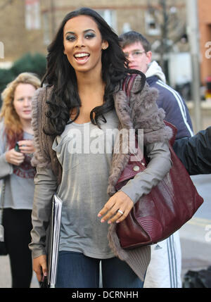 Rochelle Wiseman aka Rochelle Humes du samedi à l'ITV studios London, England - sûr 18.11.11 Banque D'Images