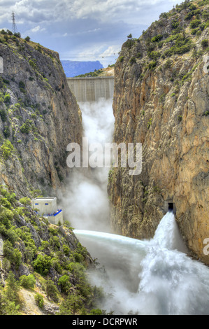 Barrage de Ermenek Banque D'Images