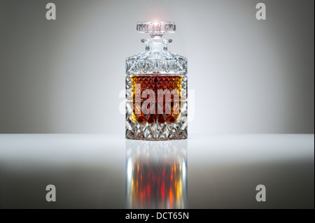 Carafe à whisky en cristal ou brandy Banque D'Images