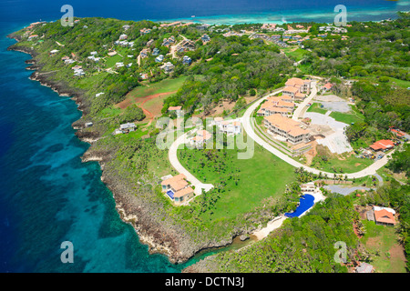 Vue aérienne de la baie Keyhole et West Bay, Roatan Banque D'Images