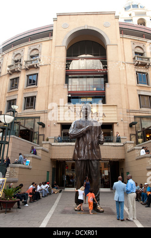 La place Nelson Mandela à la ville de Sandton, Johannesburg, Afrique du Sud Banque D'Images