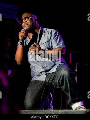 Boyz II Men effectue dans le cadre du 2e congrès annuel d'entraînement Orange Festival de musique de Miami Beach Miami Beach, Floride - 30.12.11 Banque D'Images