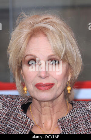 Joanna Lumley lance la campagne 2012 Compassions à Trafalgar Square. La campagne est lancée comme une protestation contre les exportations d'animaux vivants 05.01.12 - Londres, Angleterre Banque D'Images