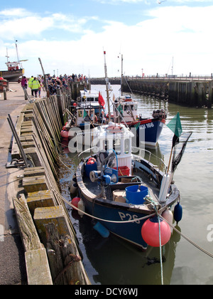 West Bay, anciennement connu sous le nom de port de Bridport, Dorset, UK 2013 Banque D'Images