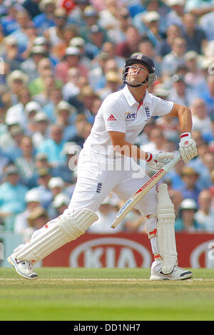 Londres, Royaume-Uni. Août 23, 2013. Jonathan Trott durant la troisième journée du 5e Investec Ashes Cricket match entre l'Angleterre et l'Australie a joué à la Kia Oval Cricket Ground le 23 août 2013 à Londres, en Angleterre. Credit : Mitchell Gunn/ESPA/Alamy Live News Banque D'Images