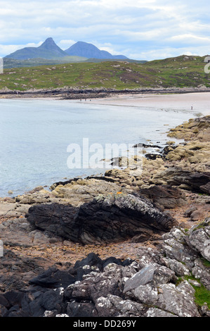 La Stac Pollaidh Inverpolly de montagnes (Polly) un Graham & Cul Beag un Corbett vu de Achnahaird Beach Banque D'Images