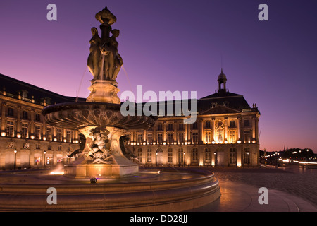 Fontaine des trois Grâces PLACE DE LA BOURSE BORDEAUX GIRONDE AQUITAINE FRANCE Banque D'Images