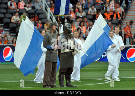 Les participants du spectacle en costumes du module Banque D'Images