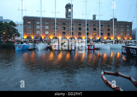 Londres, Royaume-Uni. Août 23, 2013. Londres est d'accueillir le départ et l'arrivée de l'édition 2013-2014 de la Clipper Round the World Yacht Race, de quitter la capitale le 1 septembre 2013 et ne retourne pas jusqu'en juillet 2014 après 40 000 miles de course visiter 14 ports sur six continents dans la plus longue course de l'océan. L'évènement va voir les débuts de la troisième génération 37 70 yacht de course, qui a été lancé plus tôt dans l'année à St Katharine Docks. Credit : Ashok Saxena/Alamy Live News Banque D'Images