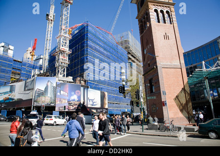 Site de construction sur Quay Street chippendale,le bâtiment quay apartments et tour de l'horloge à UTS,Sydney, Australie Banque D'Images