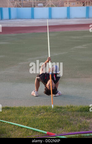 Duhok, le Kurdistan irakien. 22 août 2013. L'équipe paralympique iraquien au cours de la formation. Ils choisissent la province du Kurdistan pour leur formation en raison de la stabilité et de l'environnement peceful. Dans cette image jaweline Ahmed, NAAS, record du monde en janvier 2012 au Koweït. Crédit : Francesco Gustincich/Alamy Live News Banque D'Images