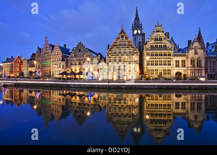 Maisons de guilde le long de Graslei dans le centre historique de Gand, Belgique Banque D'Images