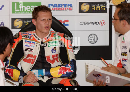 Brno, République tchèque. Août 24, 2013. Stefan Bradl (LCR Honda MotoGP) pendant la séance de qualification de la République tchèque à partir de la Moto GP Circuit de Brno. Credit : Action Plus Sport/Alamy Live News Banque D'Images