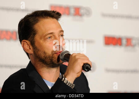 Toronto, Canada. 23 août 2013. Jason Priestley l'apparence au ventilateur 2013 Expo Canada au centre des congrès de Toronto. Credit : EXImages/Alamy Live News Banque D'Images