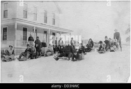 Photo probablement faite par Charles R. Scott, un employé de l'école de formation Seneca, pour le surintendant Horace B.... - 251696 Banque D'Images