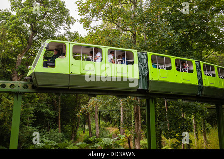 Le monorail au National Motor Museum de Beaulieu à Beaulieu , Hampshire , Angleterre , Angleterre , Royaume-Uni Banque D'Images