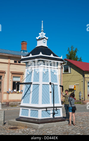 Hauenguanon kaivo le bien reconstruit dans la vieille ville de Rauma, en Finlande occidentale, l'Europe du nord Banque D'Images