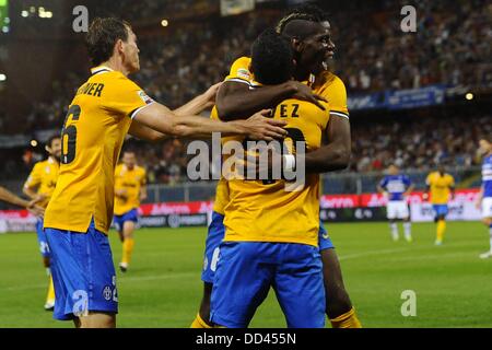 Gênes, Italie. Août 24, 2013. Seriea une ligue de football. La Sampdoria contre la Juventus. Célébrations pour le but de Carlos Tevez : Action Crédit Plus Sport/Alamy Live News Banque D'Images