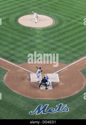 Daisuke Matsuzaka (Mets), le 23 août 2013 - MLB : Daisuke Matsuzaka les Mets de New York emplacements au cours de la Major League Baseball match contre les Tigers de Détroit au Citi Field à Flushing, New York, United States. (Photo de bla) Banque D'Images