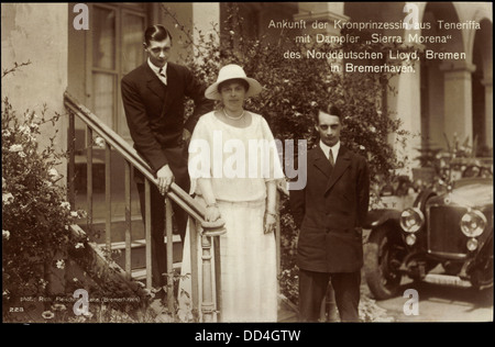 Ak Kronprinzessin Cecilie mit den Söhnen Prinz Wilhelm und Louis Ferdinand ; Banque D'Images