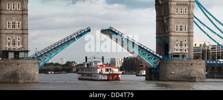 Détail de Tower Bridge London, England UK ouverture Banque D'Images